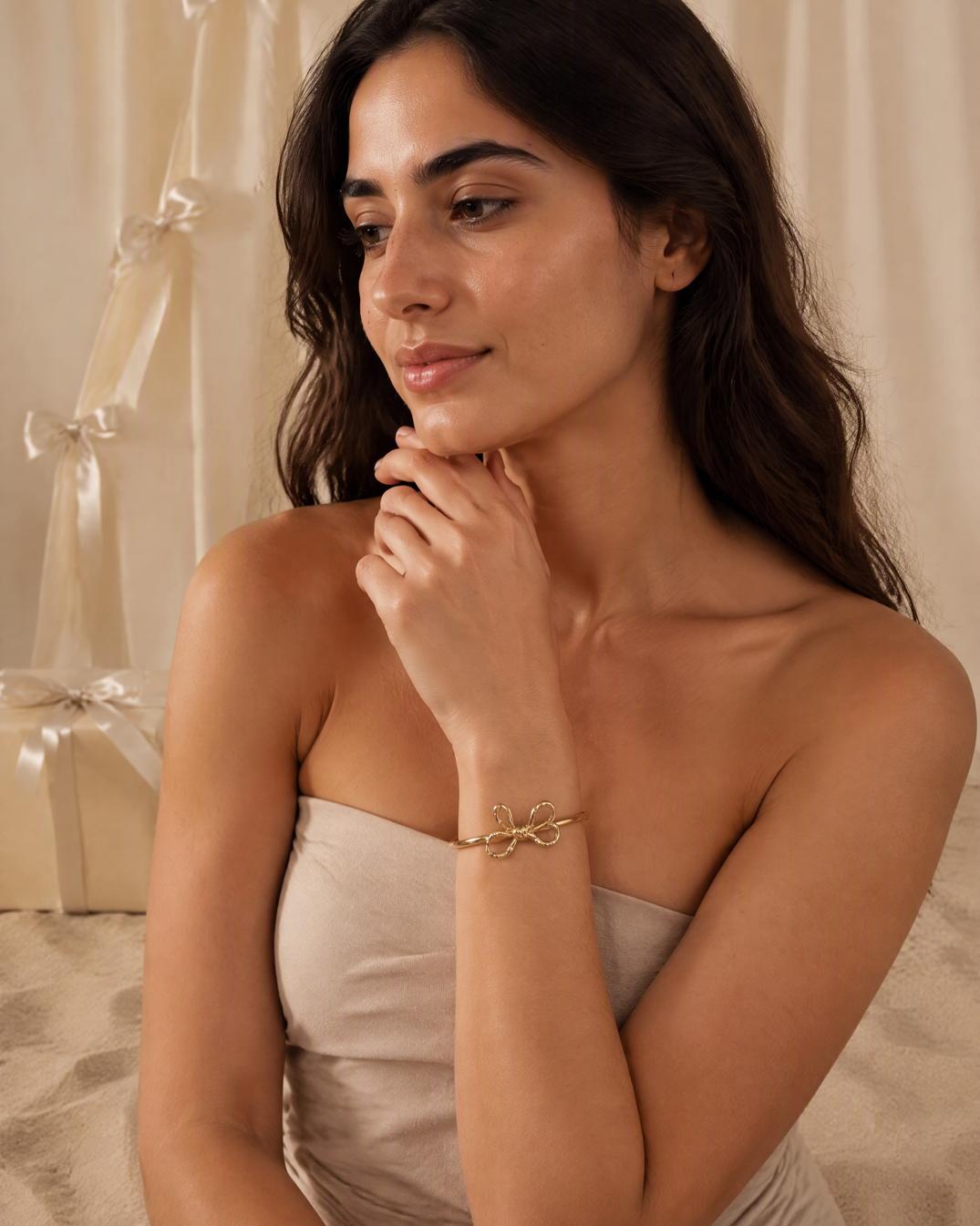 Dainty Bow Knot Necklace