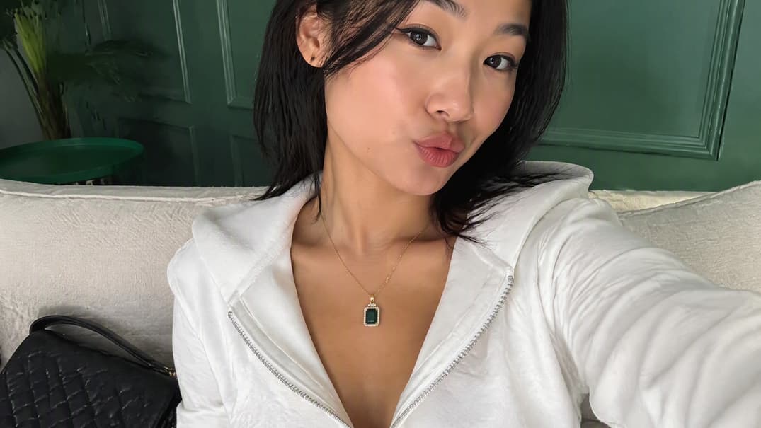 Elegant Rectangular Pendant Necklace