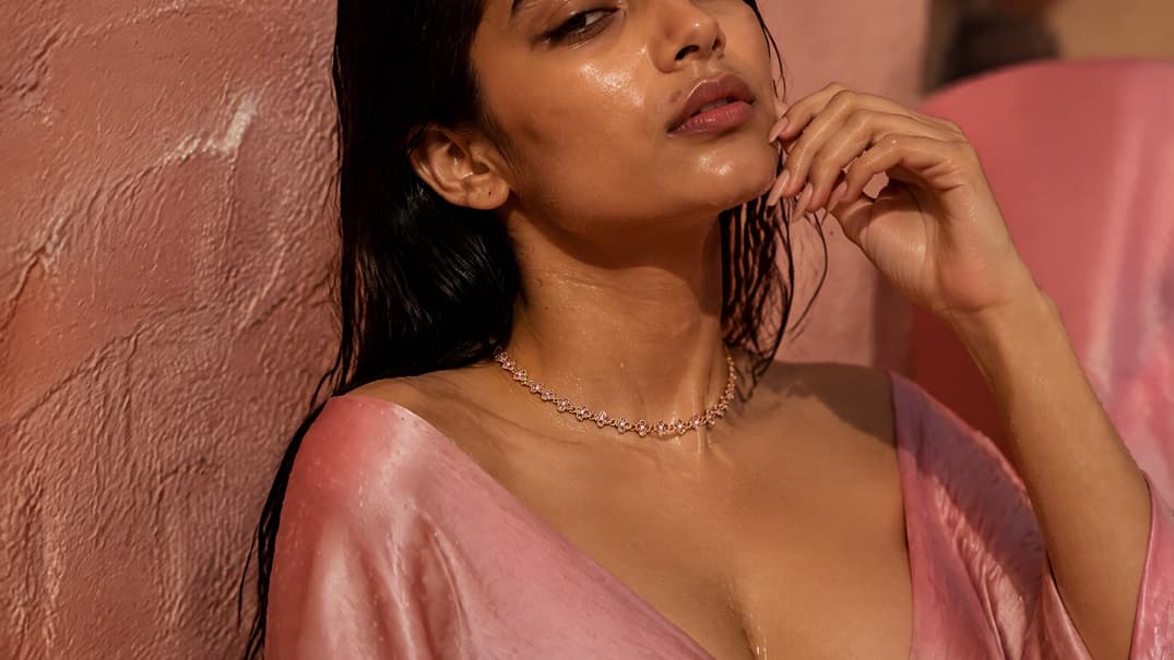 Dainty Flower Chain Necklace