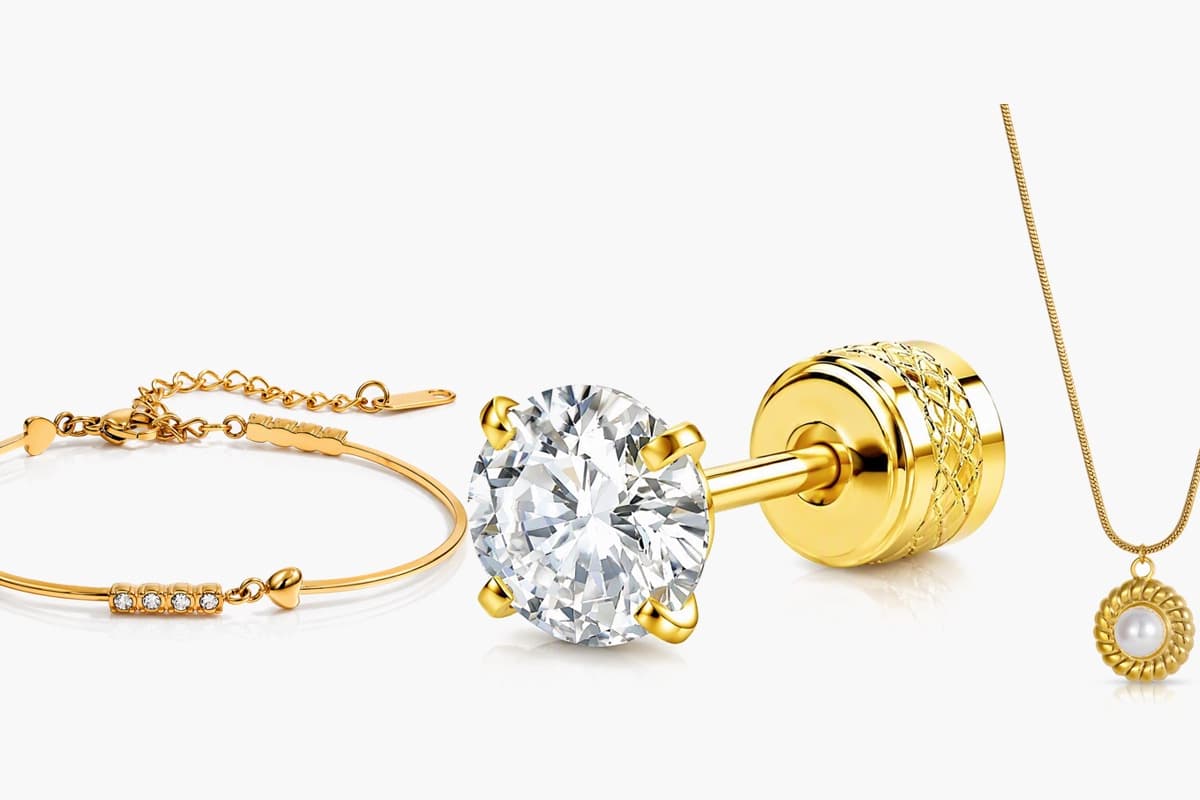 Dainty Single Stone Stud Earrings