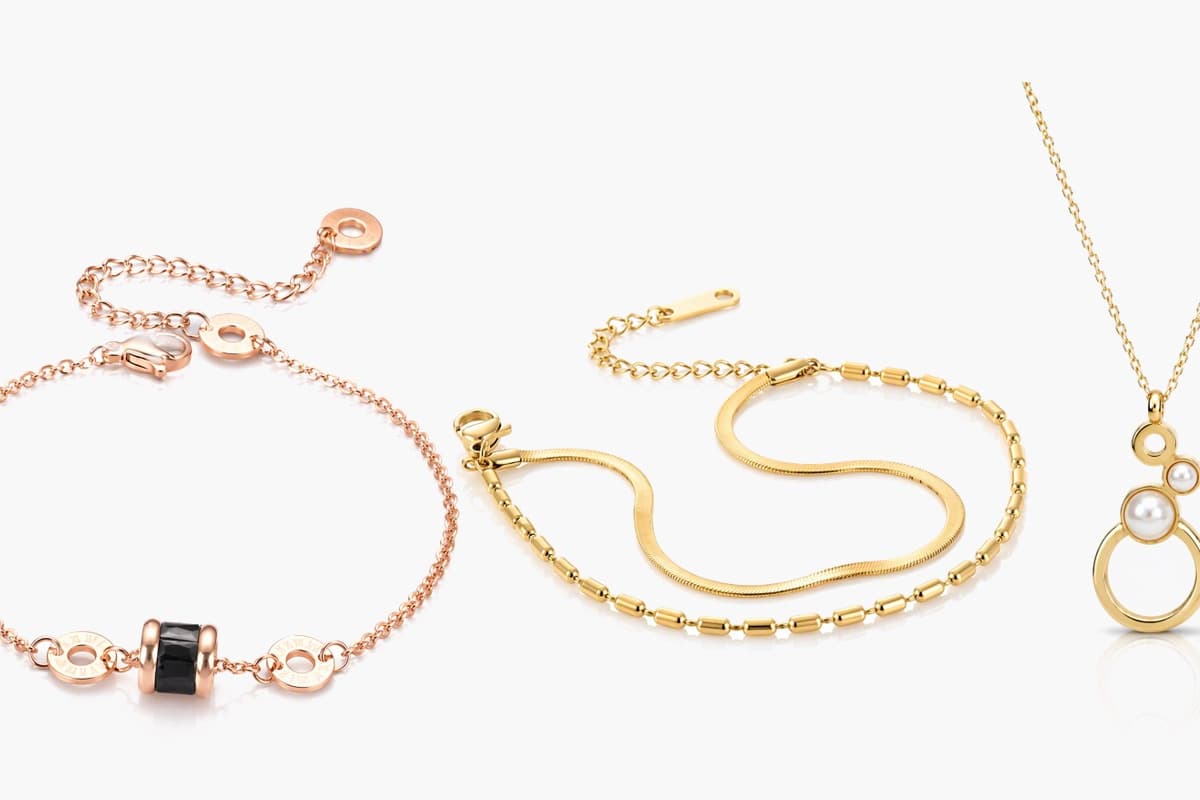 Dainty Circle Disc Charm Bracelet