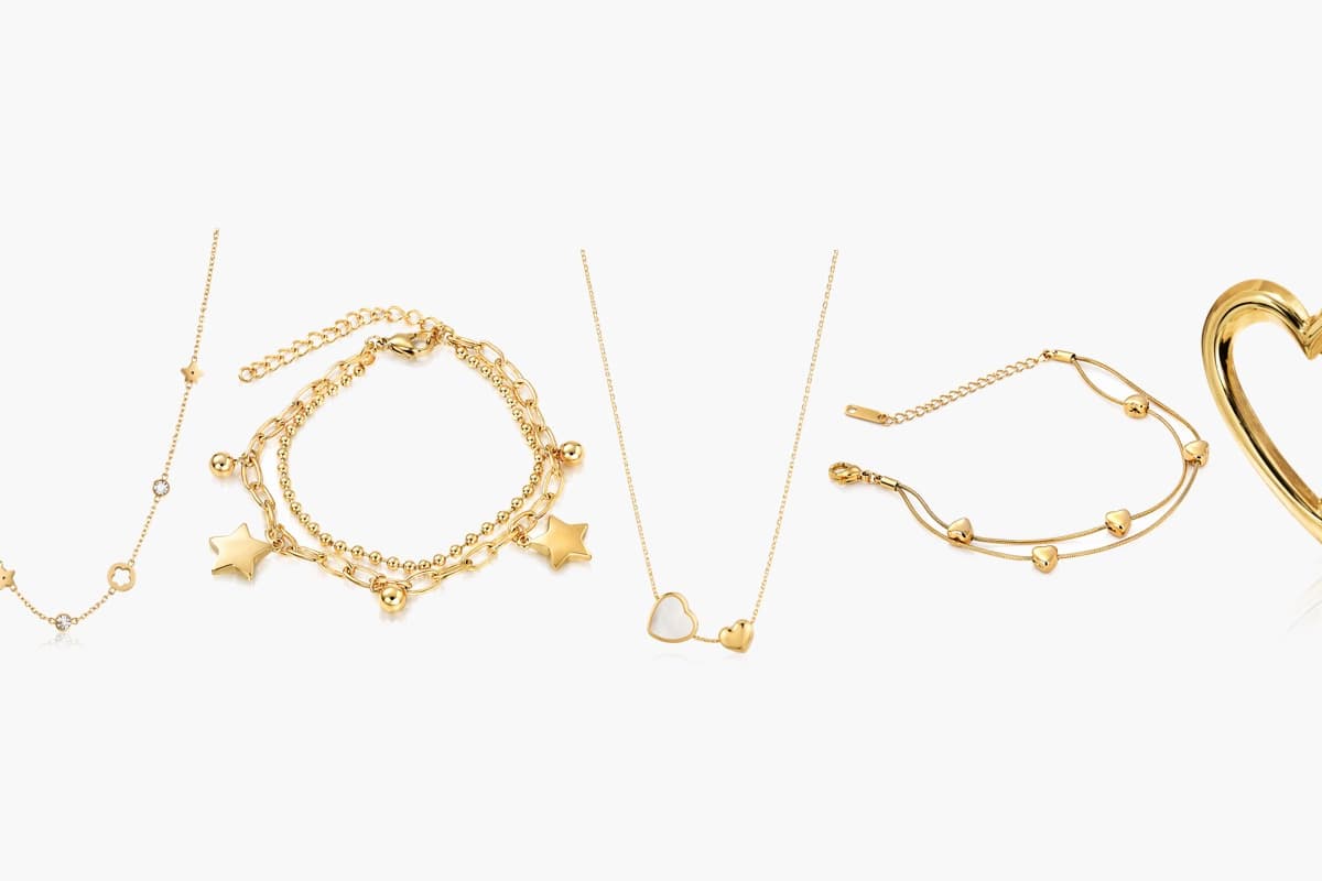Dainty Double Heart Pendant Necklace