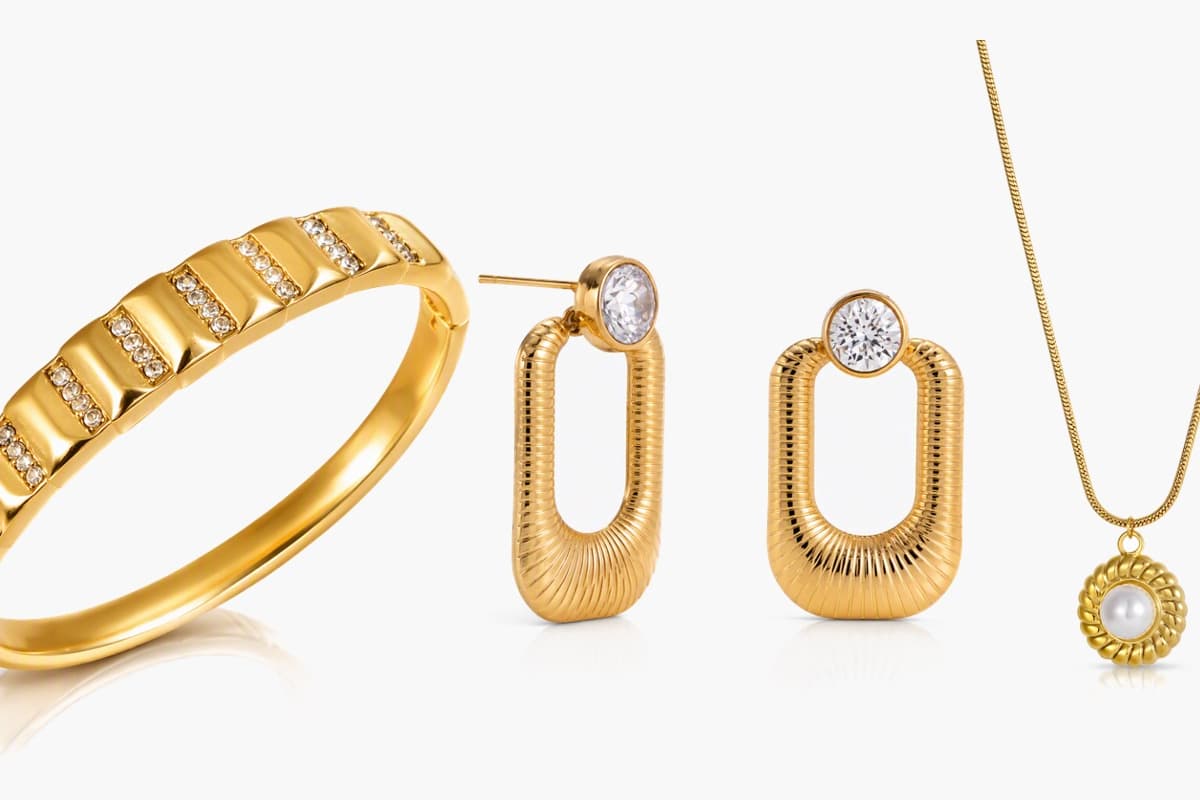 Trendy Ribbed Oval Drop Earrings