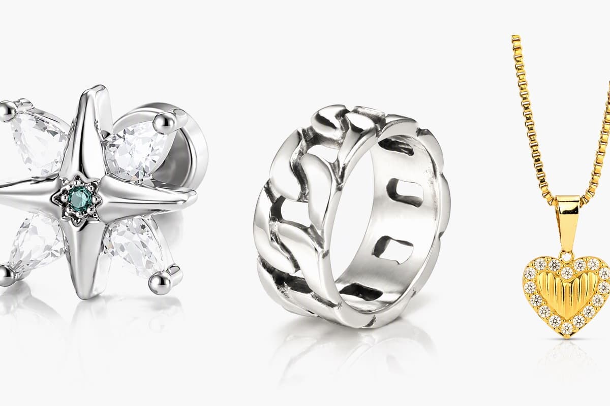 Dainty Star Stud Earrings