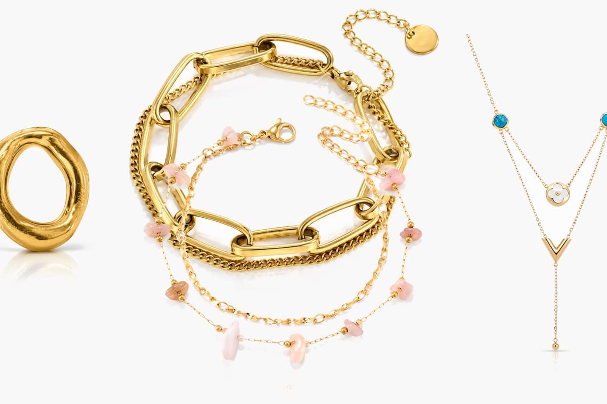 Dainty Flower & V Pendant Necklace