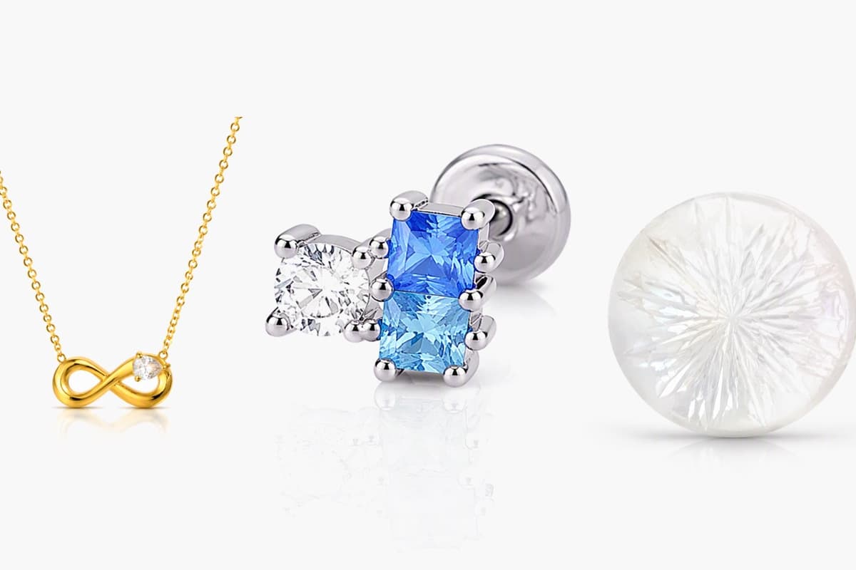 Dainty Flower Stud Earrings