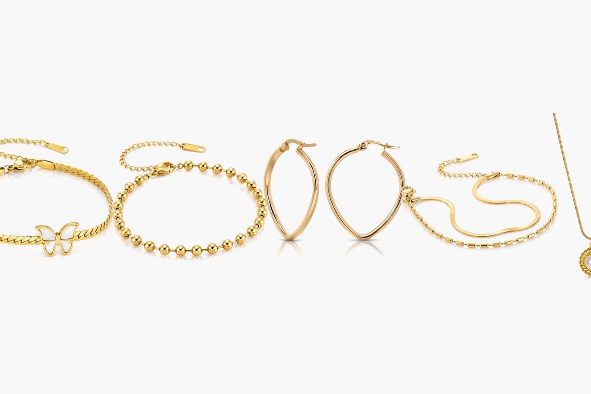 Minimalist Heart Hoop Earrings