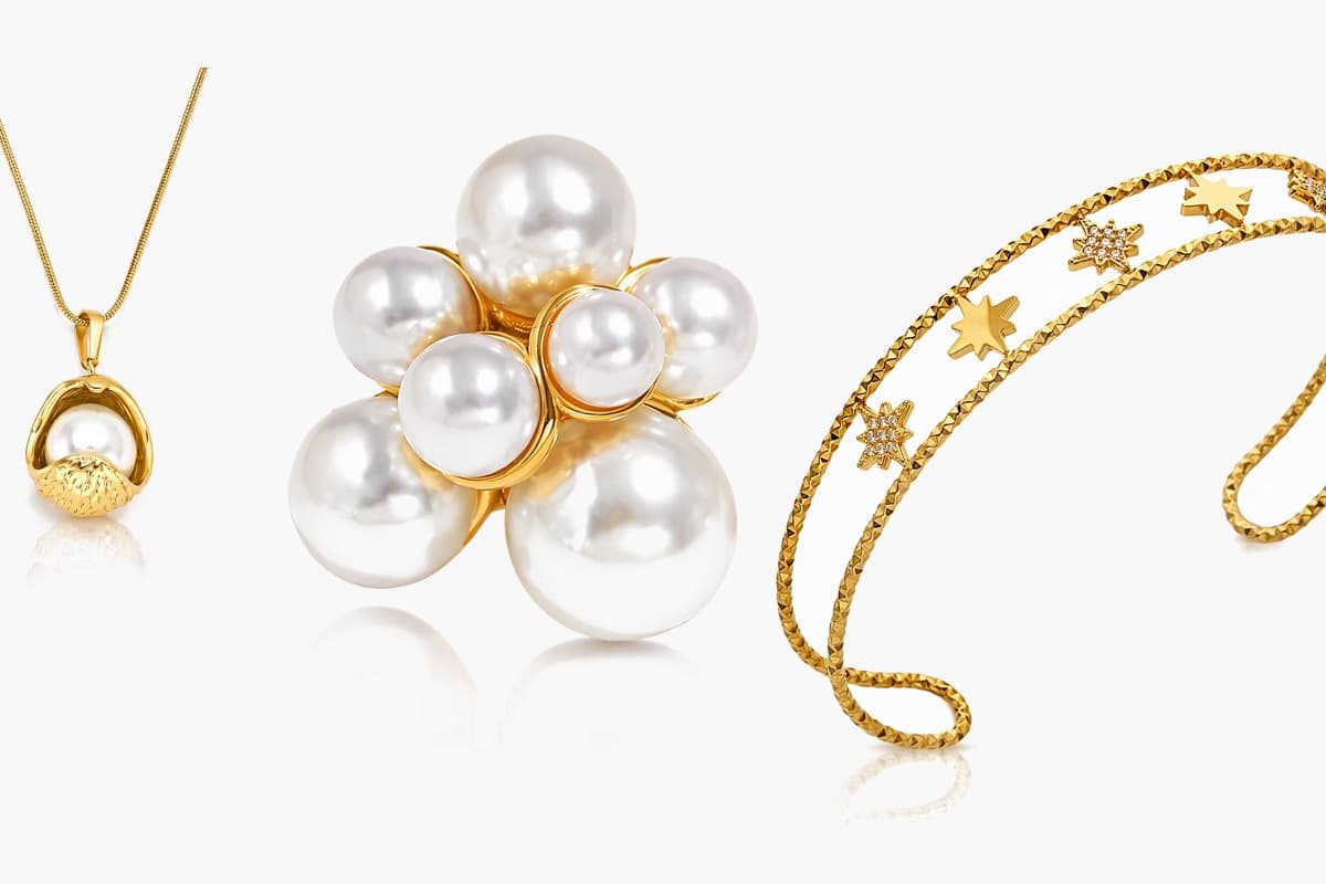 Elegant Pearl Cluster Stud Earrings