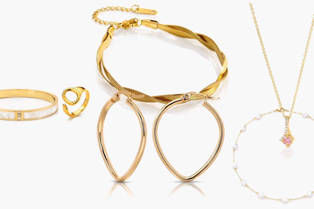 Minimalist Heart Hoop Earrings