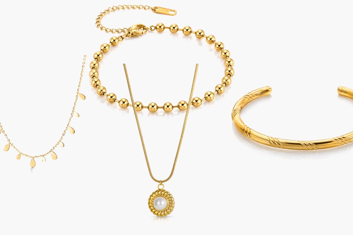 Dainty Teardrop Charm Necklace