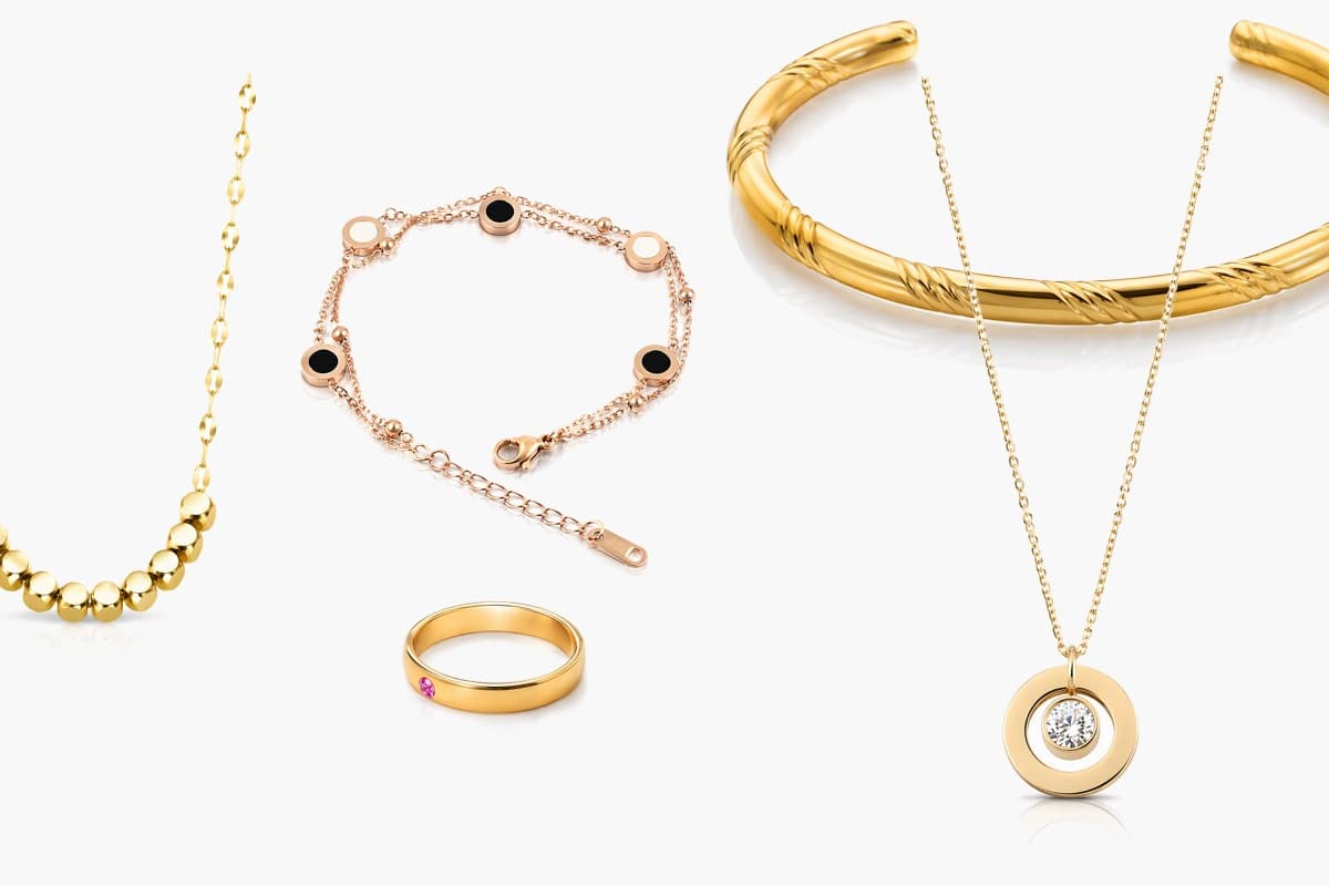Minimalist Circle Disc Pendant Necklace