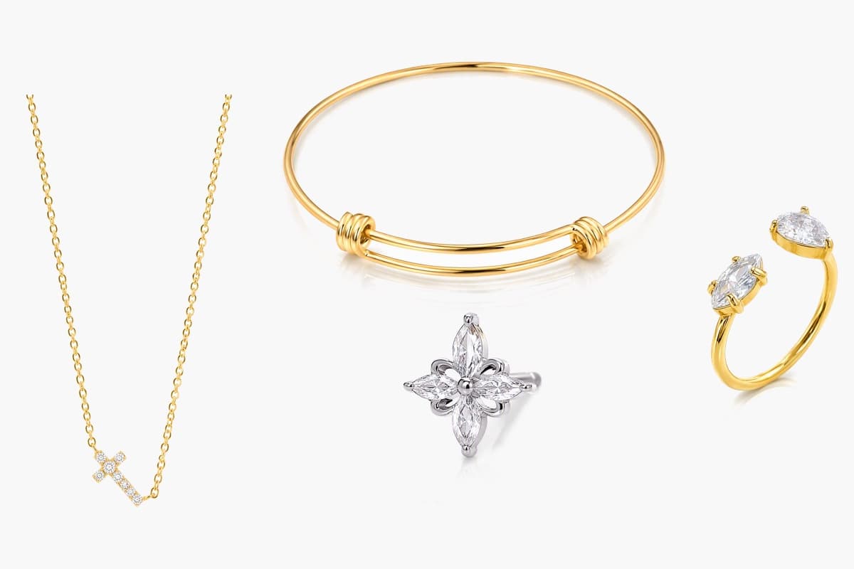 Dainty Four-Leaf Clover Stud Earrings