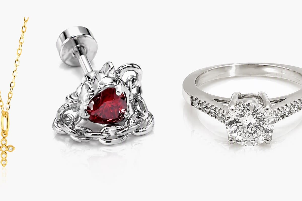 Cute Heart Charm Stud Earrings