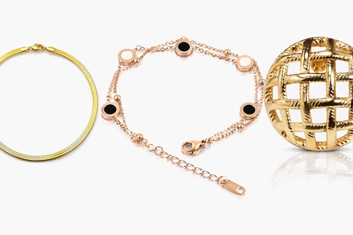 Love Knot Stud Earrings