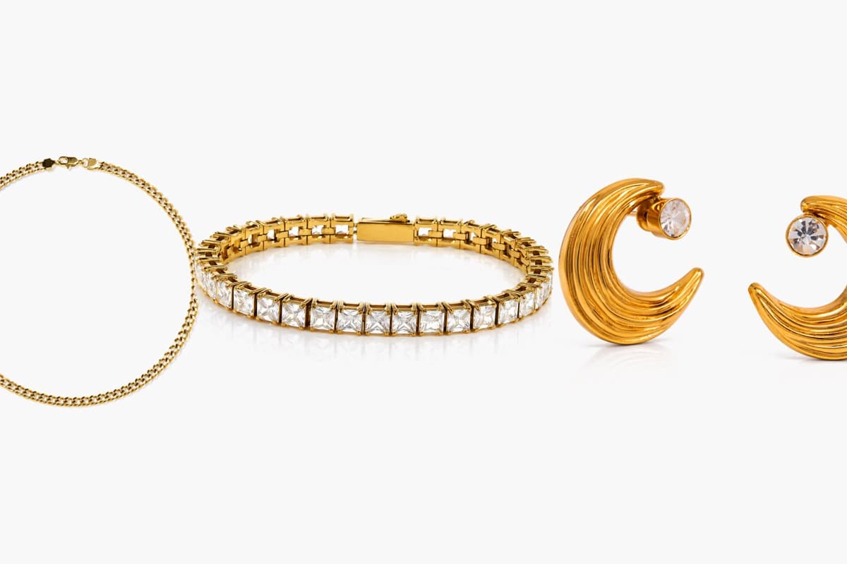 Crescent Moon Stud Earrings