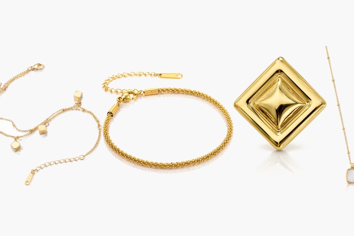 Dainty Square Pendant Necklace