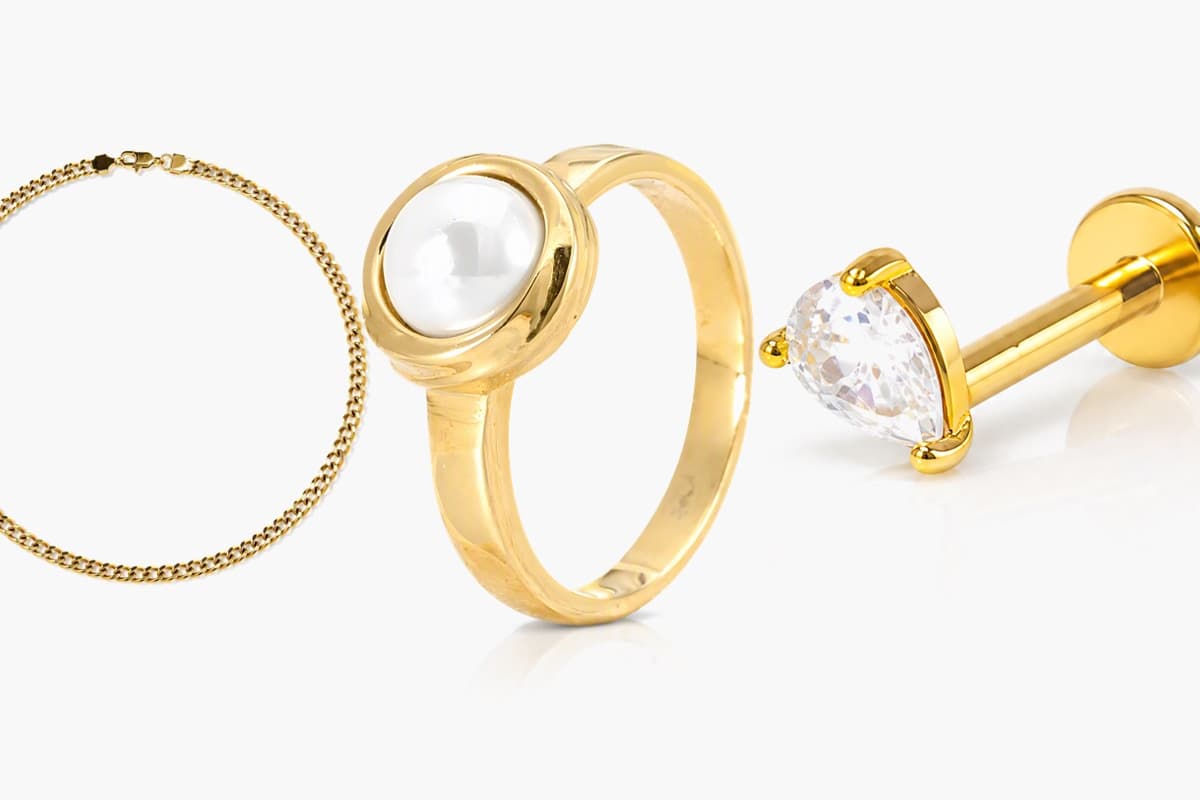 Dainty Heart Stud Earrings
