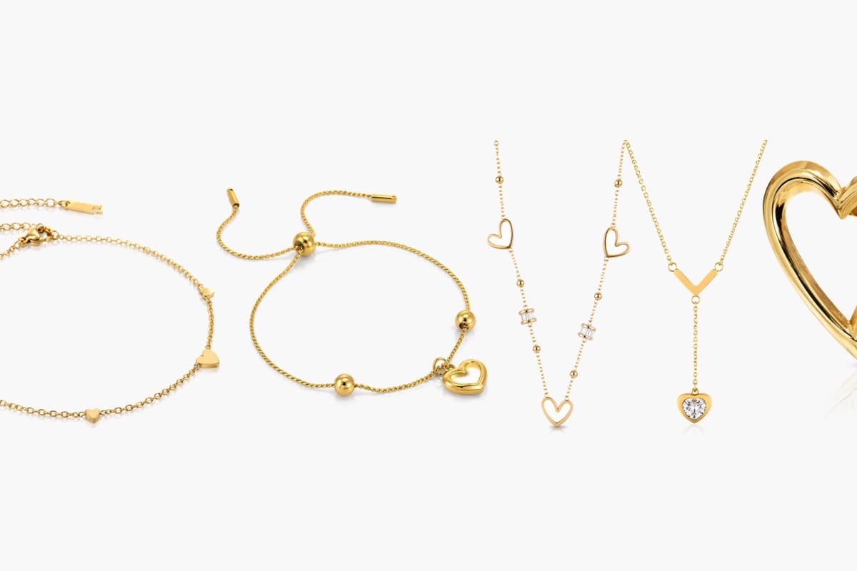 Dainty Heart Charm Bracelet
