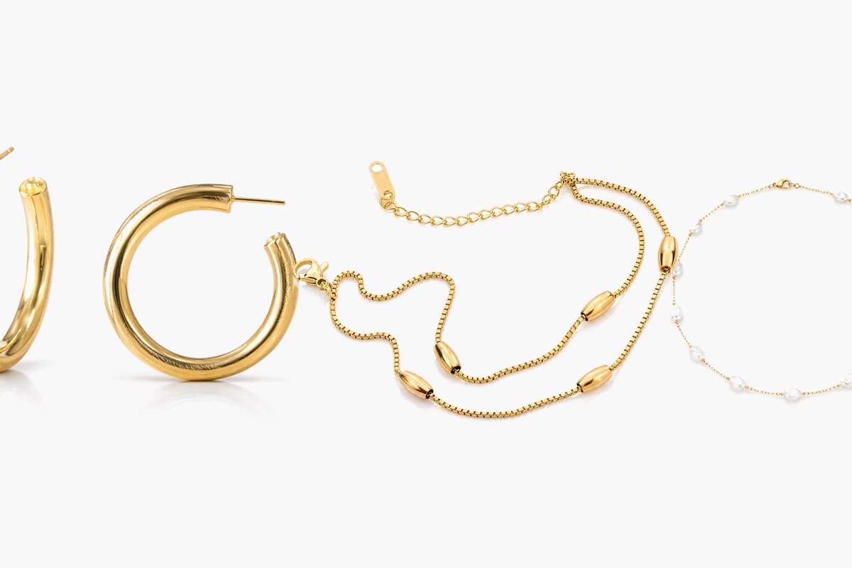 Dainty Irregular Pearl Station Necklace