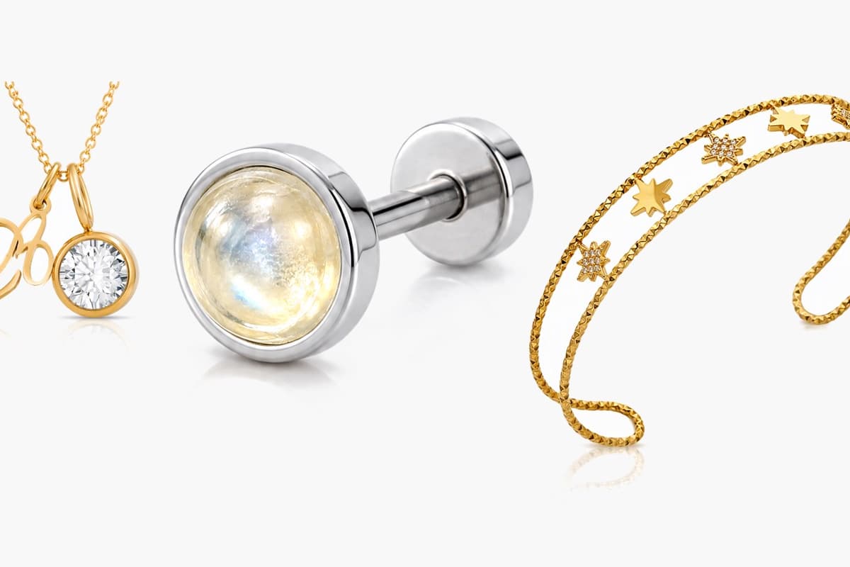 Dainty Round Stud Earrings