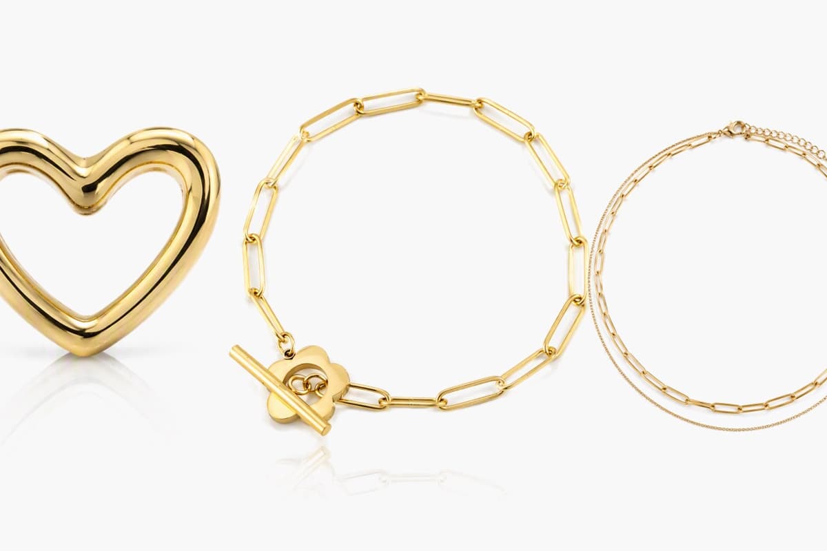 Dainty Open Heart Stud Earrings