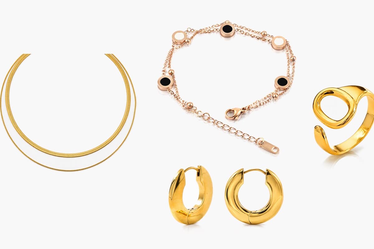 Chunky U-Shape Huggie Earrings