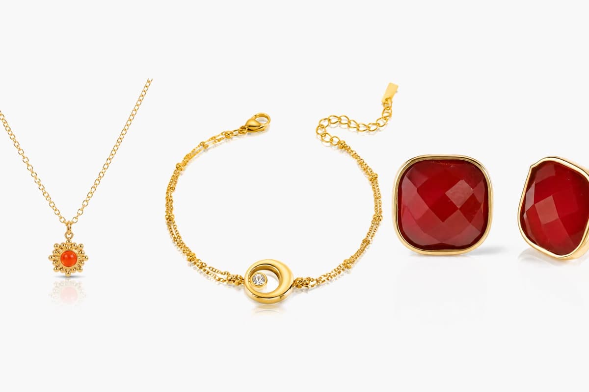 Dainty Flower Gem Necklace