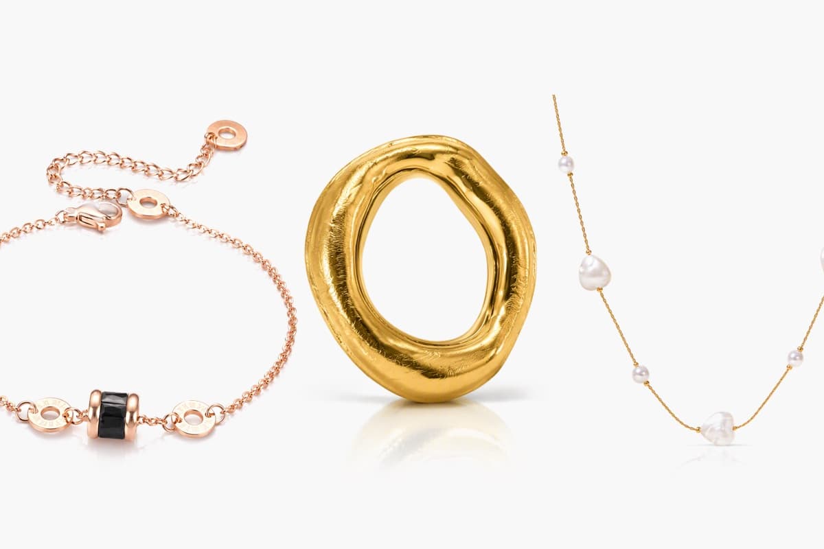Dainty Heart Station Necklace