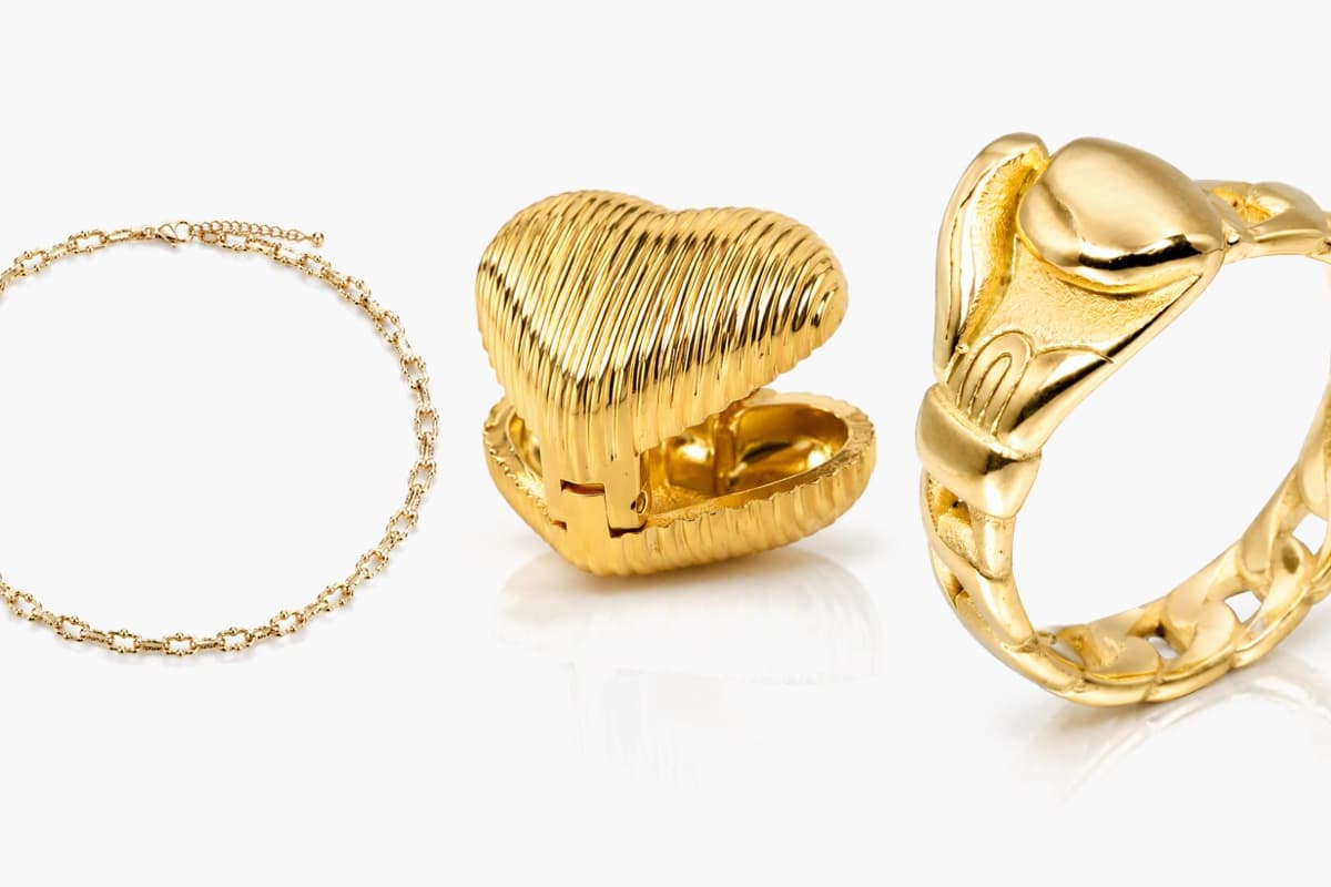 Vintage Heart Stud Earrings