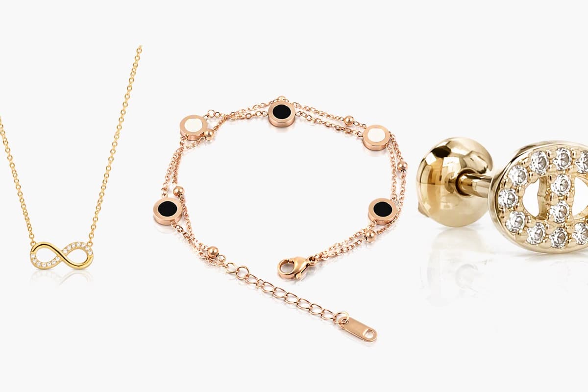 Dainty Infinity Pendant Necklace