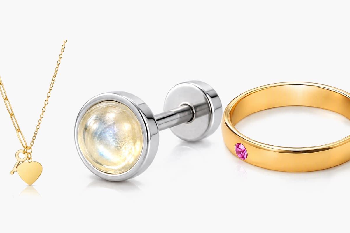 Dainty Round Stud Earrings