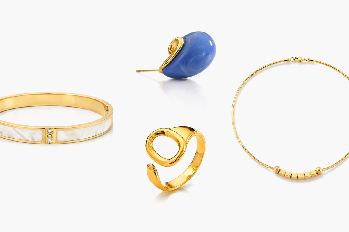 Minimalist C-Shape Stud Earrings