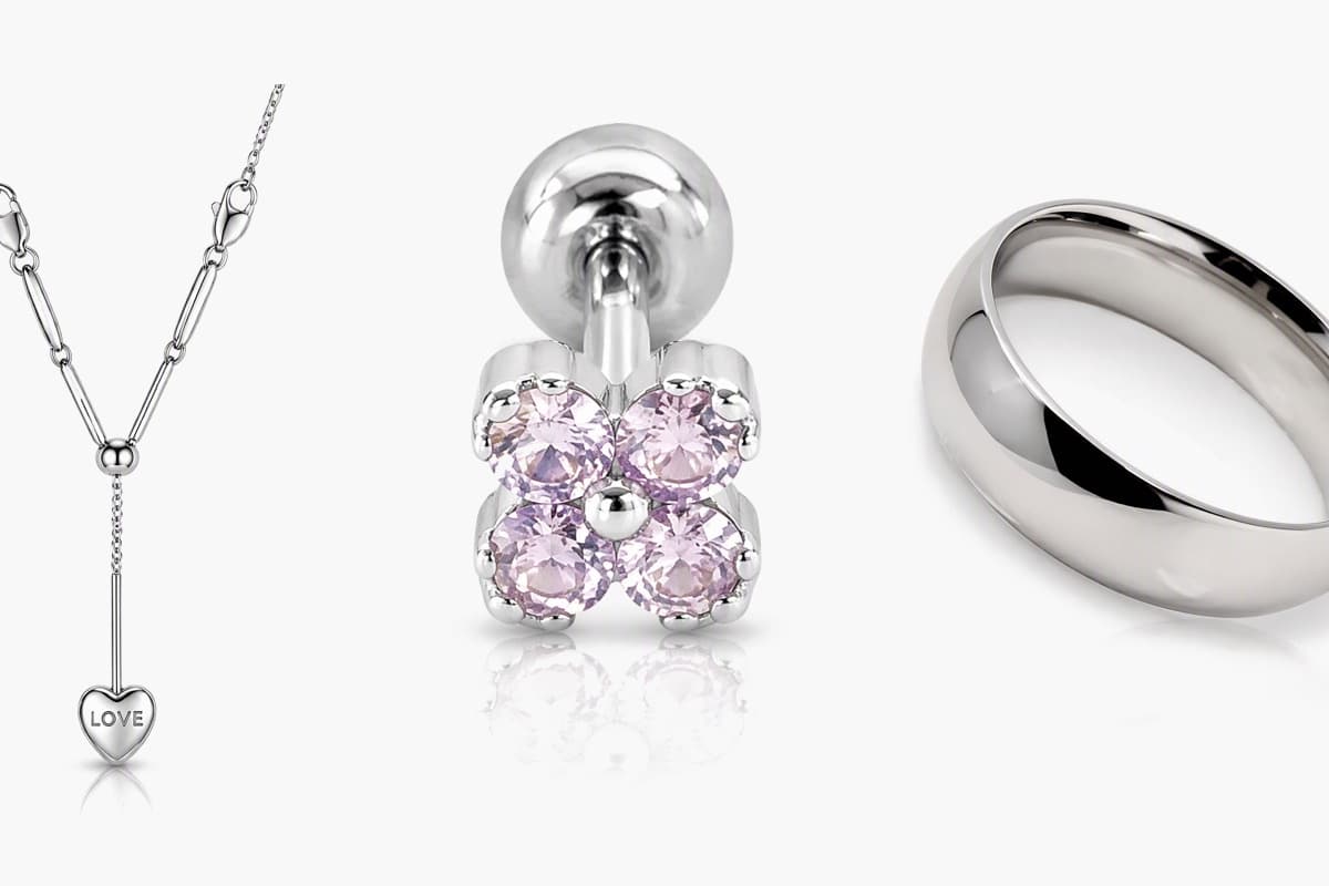 Dainty Flower Stud Earrings