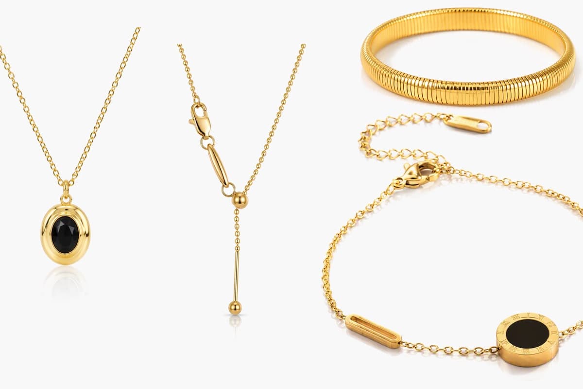 Minimalist Roman Numeral Disc Bracelet