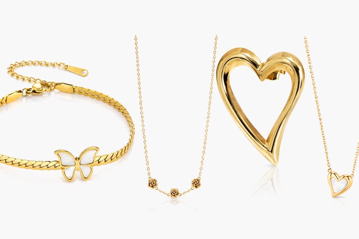 Dainty Three Rose Charms Necklace