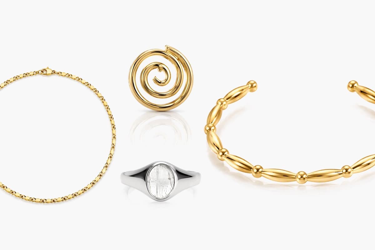 Minimalist Spiral Stud Earrings
