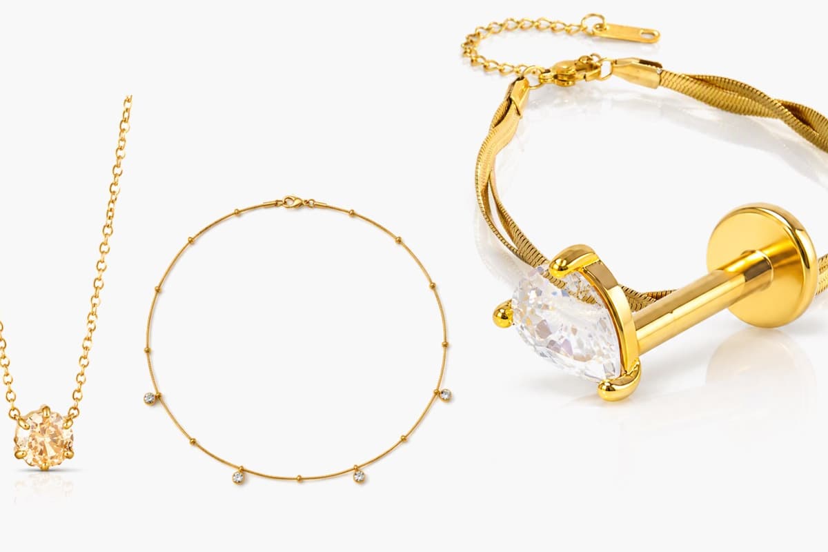 Dainty Heart Stud Earrings