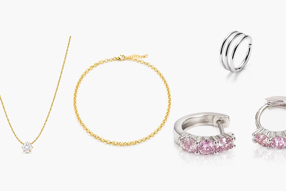 Dainty Three-Stone Huggie Earrings