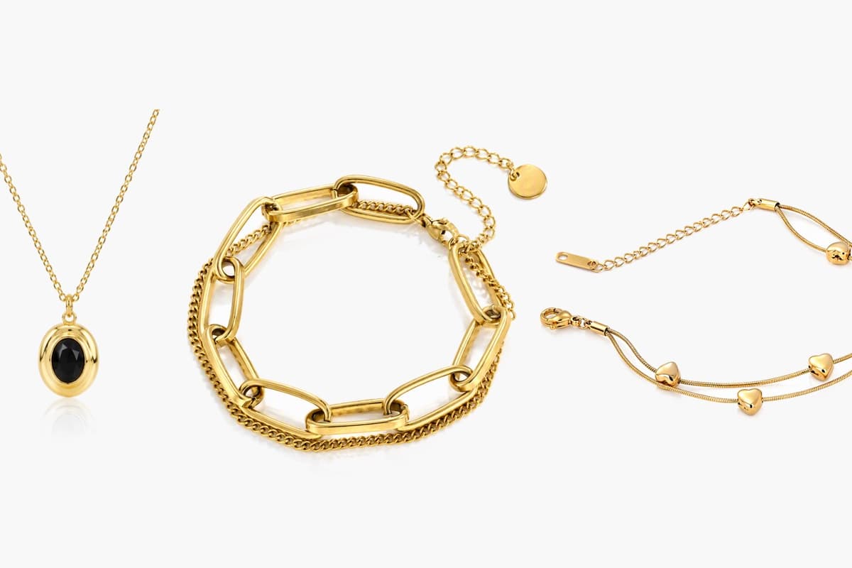 Dainty Oval Stone Pendant Necklace