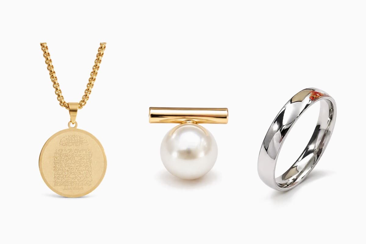 Round Disc Pendant Necklace