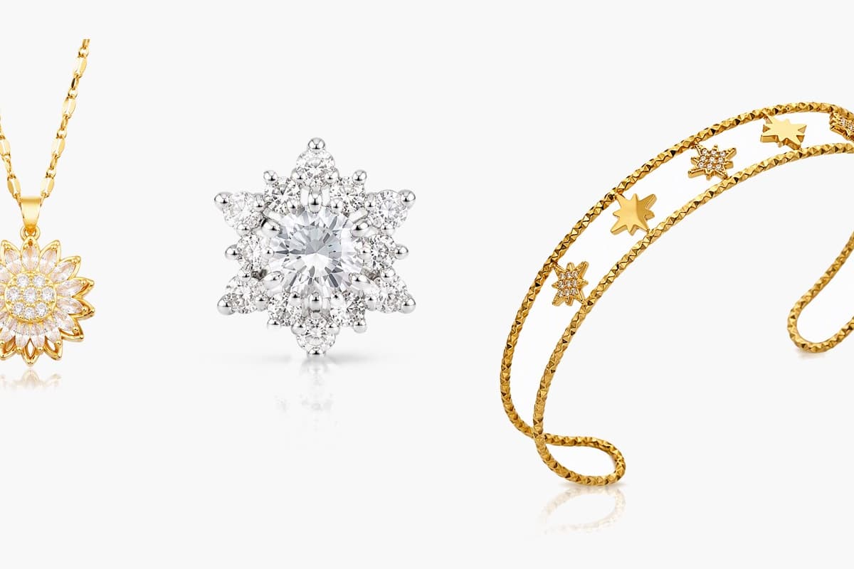 Dainty Snowflake Stud Earrings