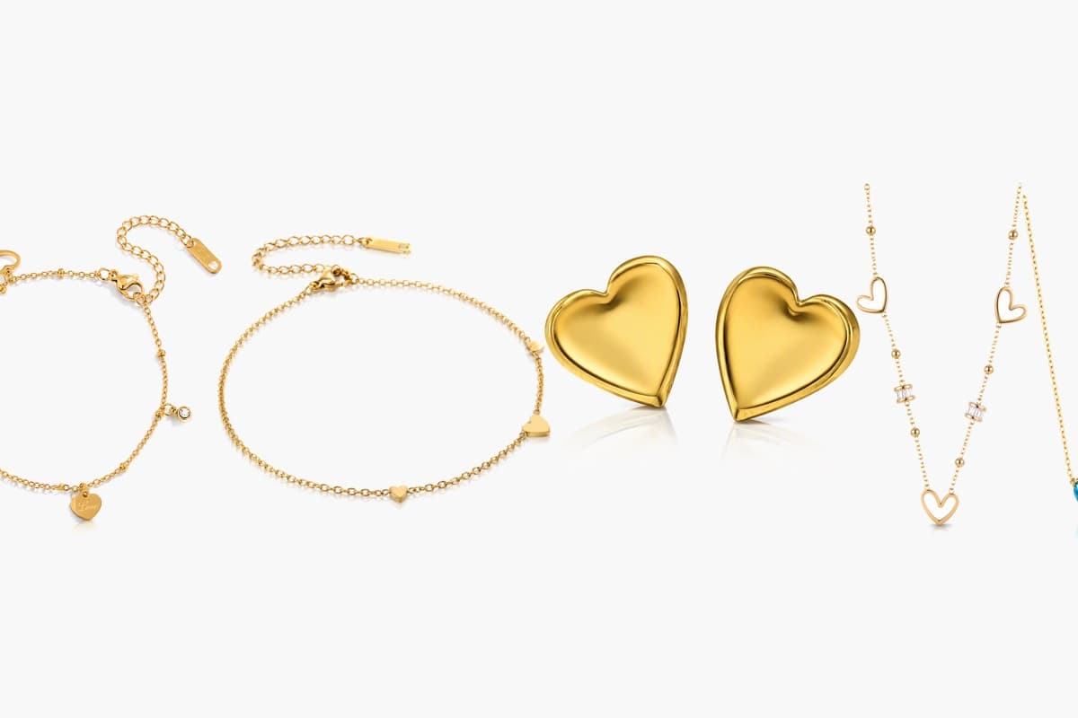 Dainty Heart Charm Necklace