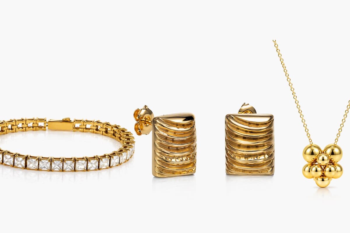 Chunky Ribbed Rectangle Stud Earrings