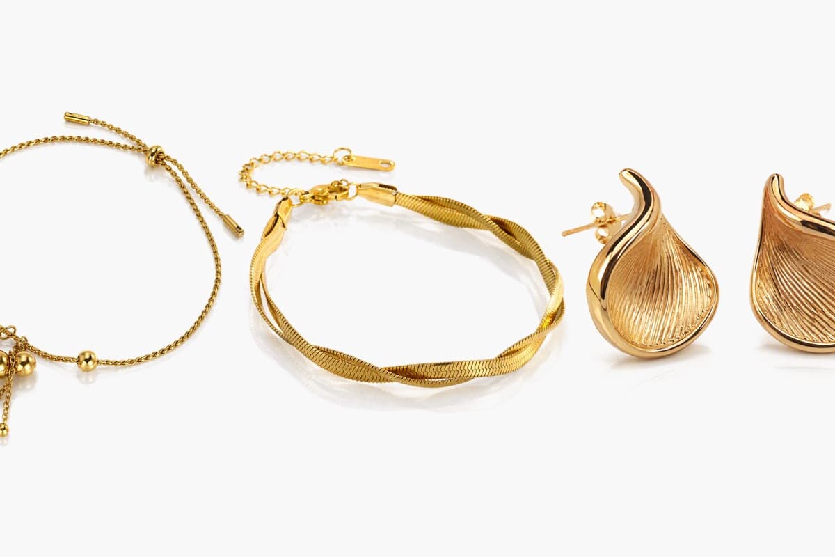 Textured Leaf Drop Earrings