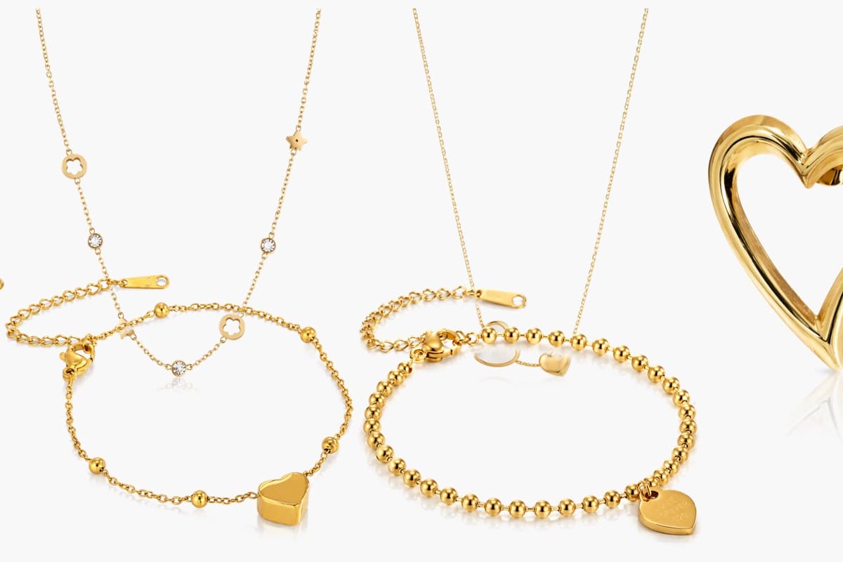 Dainty Double Heart Pendant Necklace