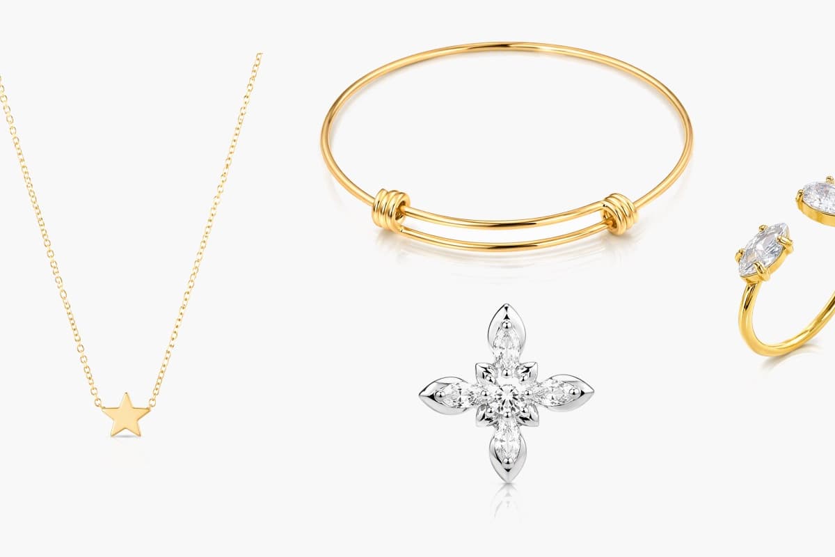 Dainty Four-Leaf Clover Stud Earrings