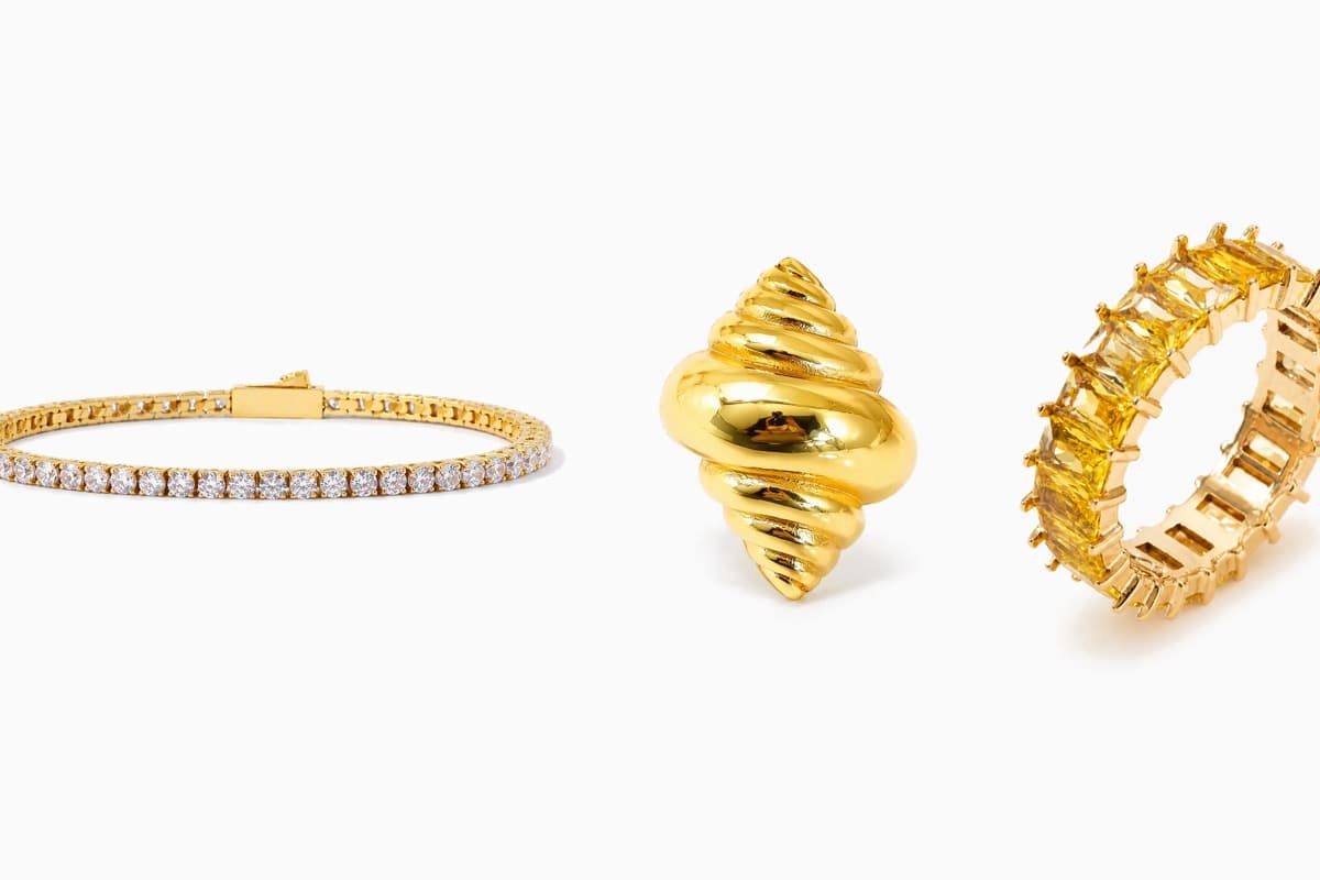 Twisted Spiral Shell Stud Earrings