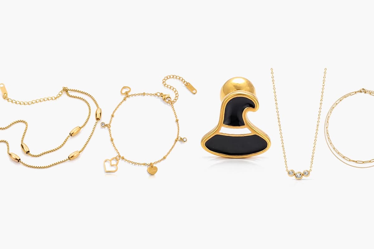Dainty Three-Stone Cluster Necklace