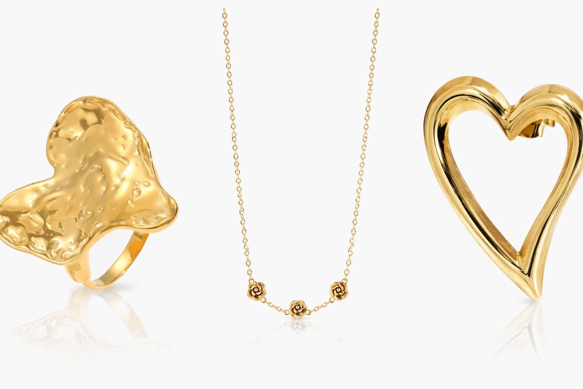 Dainty Three Rose Charms Necklace