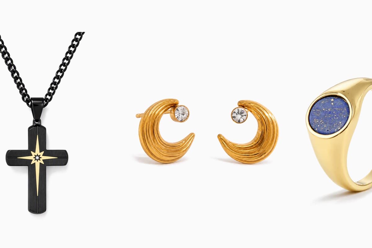 Crescent Moon Stud Earrings